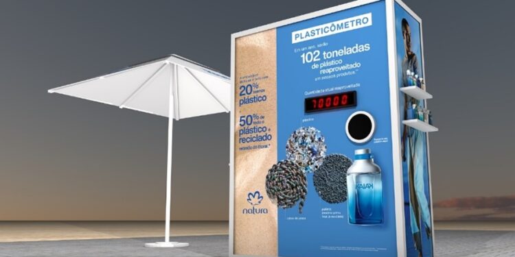 KAIAK PROMOVE ATIVAÇÃO NAS PRAIAS DO CEARÁ E REFORÇA ATENÇÃO E CUIDADO COM OS OCEANOS