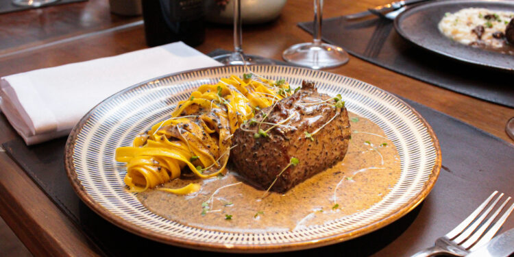 De clássicos à moderna gastronomia italiana, chef Andrea Antonucci lista os 5 pratos mais pedidos do Cortile Ristorante