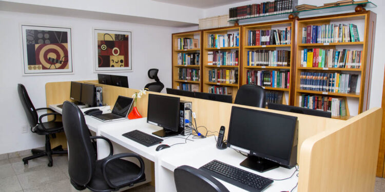 RDA Advogados amplia staff e seleciona advogados (as) 