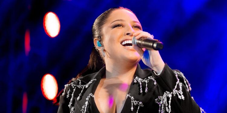 Mari Fernandez se apresenta em Fortaleza neste sábado (29) e promete show até o dia amanhecer