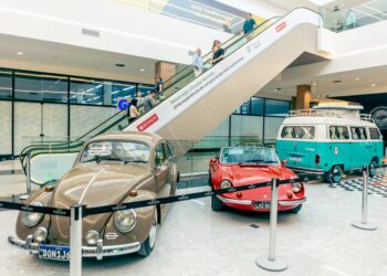 Encontro de carros antigos agita o final de semana no Terrazo Shopping