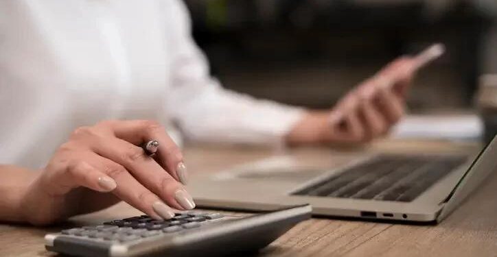 Inadimplência atinge números alarmantes no Brasil e afeta 66 milhões de brasileiros