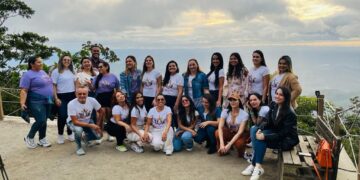 Handara reúne influenciadores e lança nova coleção “Florescer” no Mirante 360, em Guaramiranga*