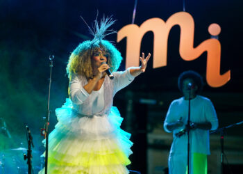 Festival Mi agita a cidade de Viçosa do Ceará com apresentações artísticas para todos os gostos e estilos