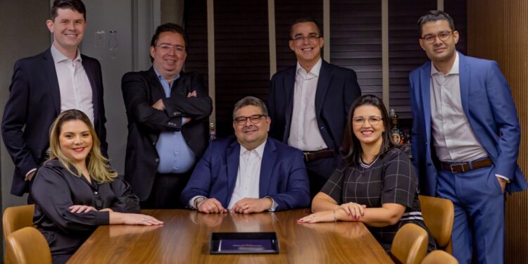 Em comemoração aos 25 anos, Escritório Abimael Carvalho promove encontro sobre cenário macroeconômico e desafios para empresas