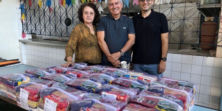 Brasterra Imóveis realiza doação de cestas básicas à Escola Padre Fred, no Jangurussu