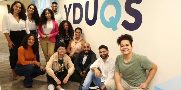 Grupo de educação abre processo seletivo de trainees para pessoas negras