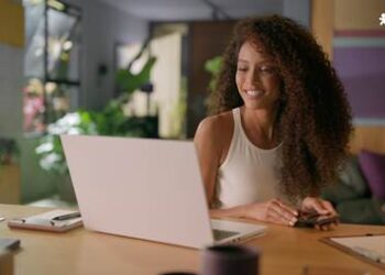 Taís Araujo estreia nova campanha da Vivo como cliente desde sempre