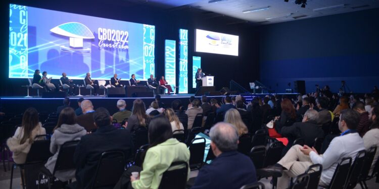 Em Fortaleza, o Congresso Brasileiro de Oftalmologia debate o uso da tecnologia na prevenção e tratamento de doenças oculares 