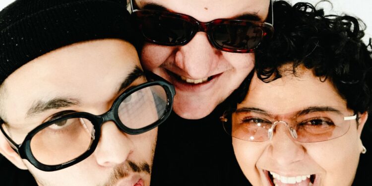 BATEU CELEBRA SETE ANOS COM FESTA NA CASA DIPRAIA FORTALEZA