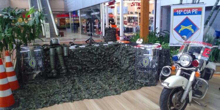 Shopping Iguatemi Bosque recebe exposição para comemorar o Dia do Soldado