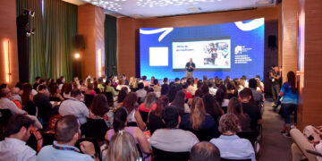 Integração de conteúdo e marca no marketing contemporâneo: CEO do UOL compartilha insights no NM2B