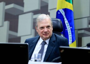 Tasso Jereissati participa de Ciclo de Palestras da CDL de Fortaleza