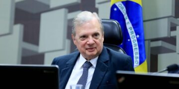 Tasso Jereissati participa de Ciclo de Palestras da CDL de Fortaleza