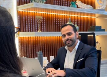 Consumo de açúcar aumenta o risco de doenças cardíacas, obesidade e outros problemas de saúde, alerta especialista