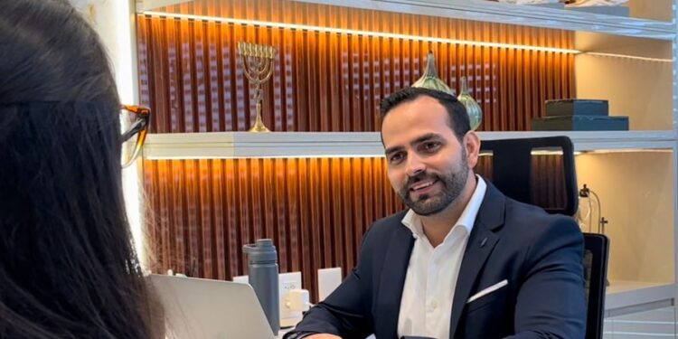 Consumo de açúcar aumenta o risco de doenças cardíacas, obesidade e outros problemas de saúde, alerta especialista