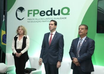 FPeduQ realiza café da manhã para debater os impactos da Reforma Tributária na Educação