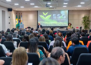 3º Encontro Aberje CE reúne mais de 100 profissionais e estudantes de comunicação no auditório da FIEC