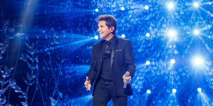 Daniel comemora 40 anos de carreira com show em Fortaleza neste domingo (03/09)