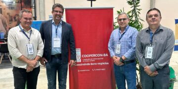 Presidente da Coopercon Ceará aborda modelo de sucesso da cooperativa na 1ª Constru Nordeste, em Salvador