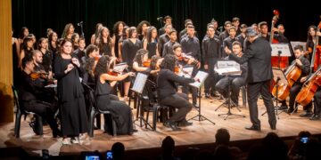 Jovens do Instituto de Música Jacques Klein se apresentam gratuitamente no Anfiteatro da Beira Mar e no Theatro José de Alencar