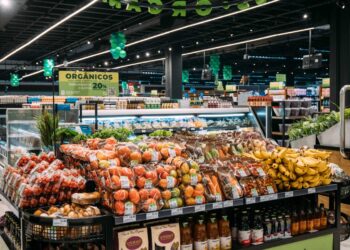 Mosteiro dos Jesuítas celebra dia de Nossa Senhora Aparecida com ação social para crianças