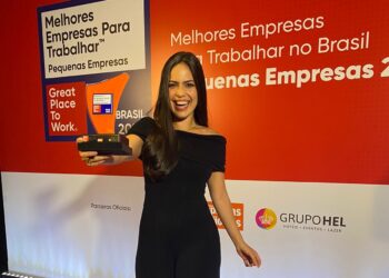 Superintendente do Shopping Eusébio, Marília Ximenes palestra em almoço empresarial na CDL Jovem Fortaleza