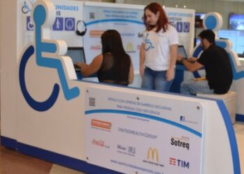 Shopping Parangaba recebe projeto que oferece vagas de emprego para pessoas com deficiência