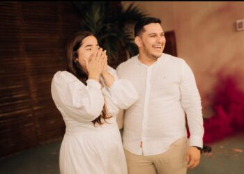 Empresários Paula Ohana e Davi Vasconcelos realizam chá de revelação no Spazio Buffet