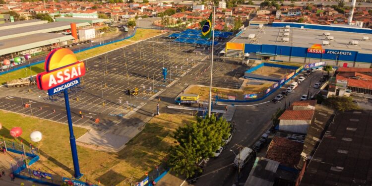 FUNCIONAMENTO DAS LOJAS ASSAÍ ATACADISTA DO CEARÁ NO FERIADO DE NOSSA SENHORA APARECIDA SERÁ NORMAL