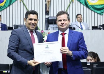 Cássio Borges é homenageado na Alece em sessão solene pelos 114 anos do DNOCS