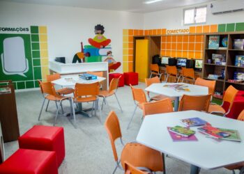 Escola municipal em Maracanaú ganha nesta terça-feira (2) uma nova biblioteca do projeto Territórios da Leitura
