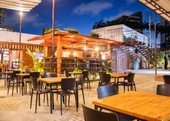 Riô Fortaleza realiza transmissão da final da Copa Sul-Americana com brindes e promoções