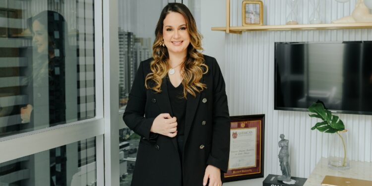 Dra. Eduarda Diógenes receberá prêmio Top of Mind Brazil na categoria Harmonização Facial 2023