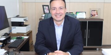 Danilo Serpa, Diretor-Presidente da ADECE, é um dos agraciados com o Prêmio ACOMAC-Ceará