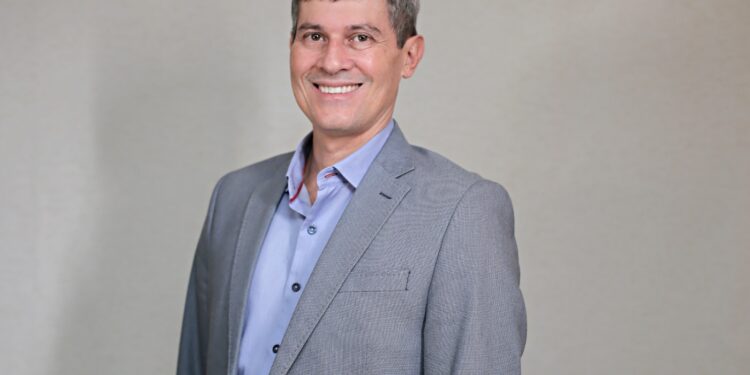 Consultor de empresas brasileiro, Luciano Melo, abordará a arte da gestão eficiente em empresas familiares no 11º Projeto Pátria – Língua Portuguesa em Londres