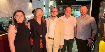 Nadson Bezerra e Manuela Oliveira reúnem empresários em jantar intimista para anunciar a chegada da Adesso Mobili em Fortaleza