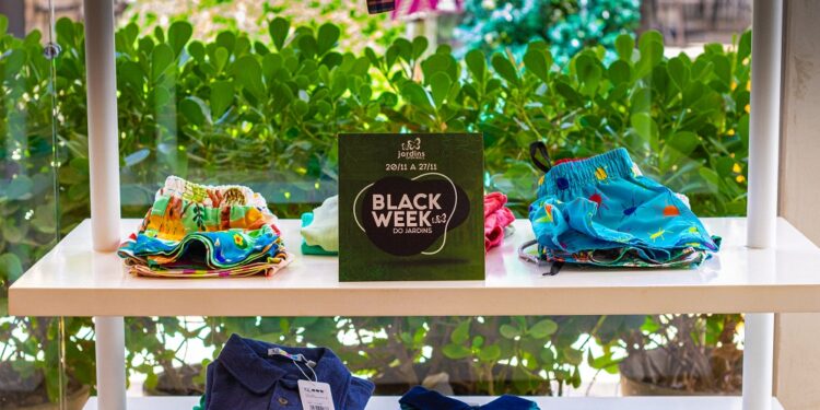Jardins Open Mall promove Black Week com até 75% de desconto em produtos e serviços