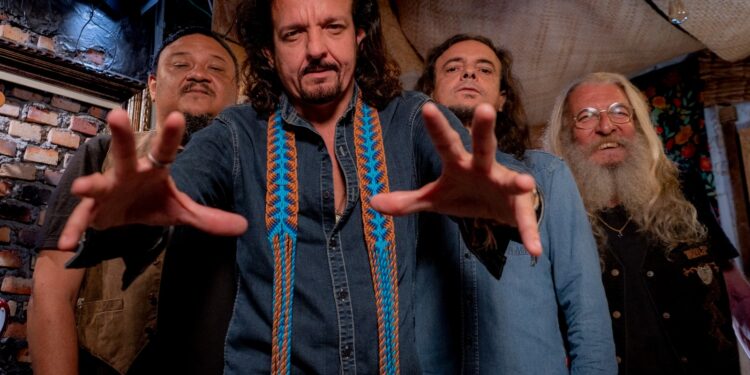 ANFITEATRO DA BEIRA MAR RECEBE SHOWS DO PROJETO DUETOS NESTE DOMINGO (26)