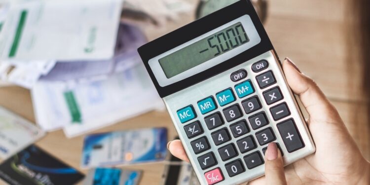 Estresse: 57% dos brasileiros sofrem em consequência da situação financeira