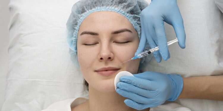 Especialista destaca procedimentos estéticos que aumentam a autoestima no fim do ano