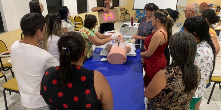 Casa de Cuidados do Ceará promove capacitação para qualificar assistência a pacientes do equipamento