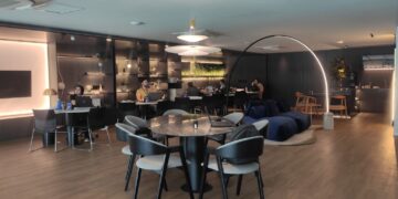 Aberto ao público, Carmehil conta com escritório de consultoria de luminotécnica na unidade da Antônio Sales