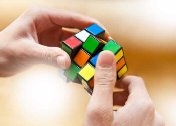 Com palestra da youtuber Suzane Coelho, Iguatemi Bosque recebe campeonato de cubo mágico em janeiro