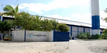 Mais empregos: Prefeitura de Canindé e ADECE firmam convênio para ampliação da Rubberloss Indústria de Calçados