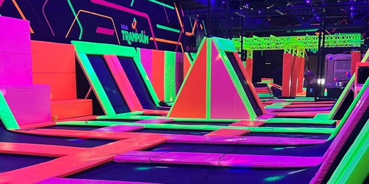 Com lazer para todas as idades, Vila Trampolim chega ao Iguatemi Bosque 