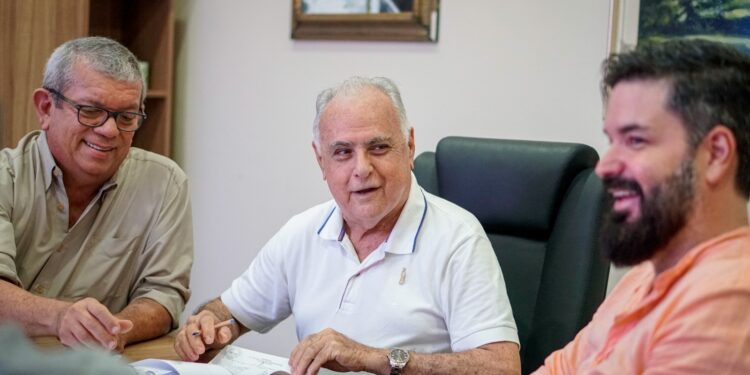 “Bloquinho de Verão” inicia entrega de abadás do primeiro sábado; saiba como retirar o seu