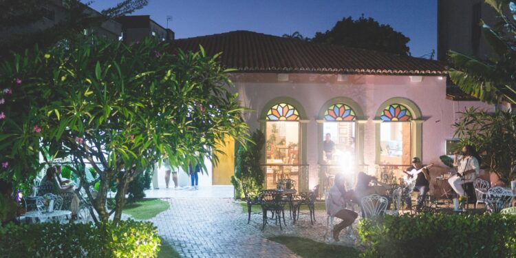 Alê Félix Patisserie completa três anos e de casa nova