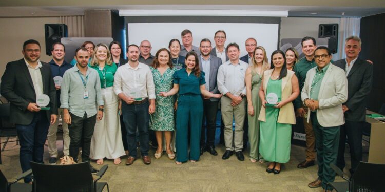 Sicredi Ceará reúne presidentes de cooperativas em evento sobre engajamento