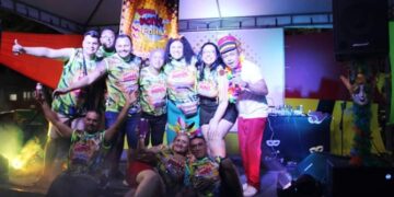 PRÉ-CARNAVAL: BLOCO MONTE FOLIA COMPLETA 15 ANOS 